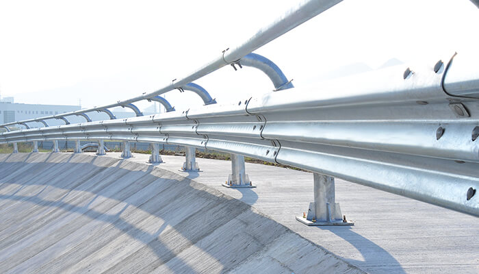 china galvanized hight guardrails factory